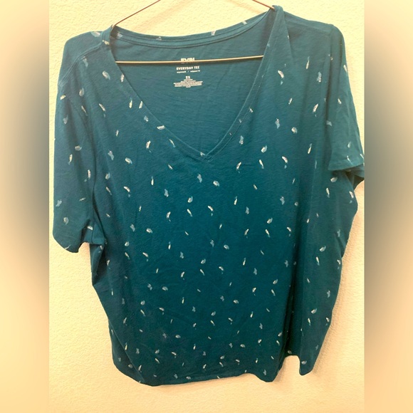 Everyday T-Shirt in Women’s Size 2X - Picture 1 of 4